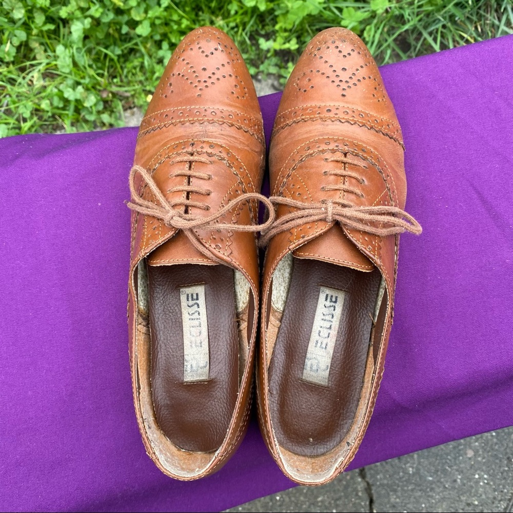 Eclisse brown wingtip saddle shoes